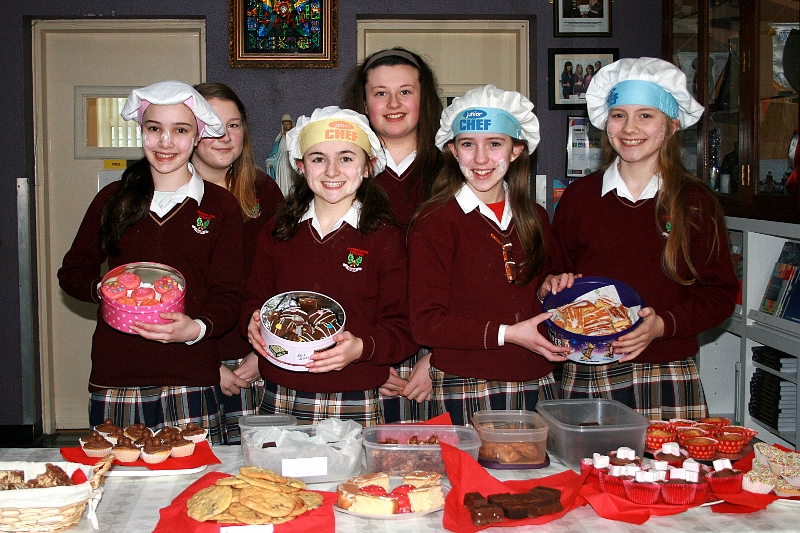 Our First Year ‘Chefs’ who raised an incredible €1,205.49 in aid of Multiple Sclerosis by reading over 200 books & holding a cake sale. Well done to all!
