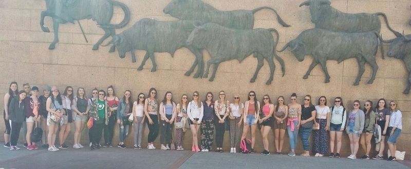Creating memories that would last forever, the girls at the school tour to Madrid – April 2017
